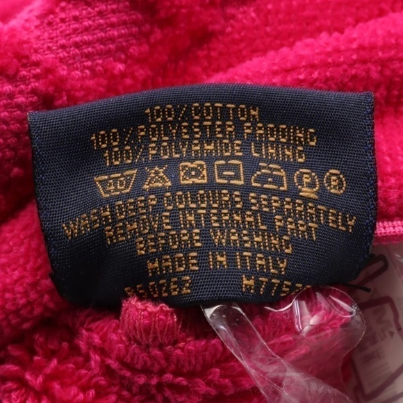 Pristine LV Travel Pillow. - Picture 4 of 4